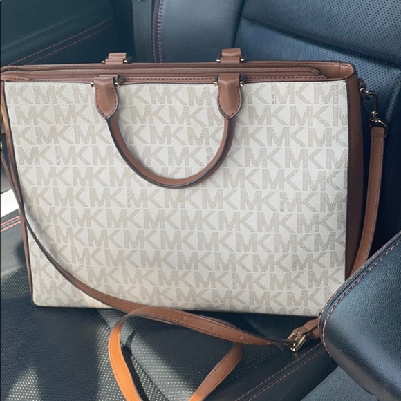 MK large crossbody bag - Picture 2 of 2